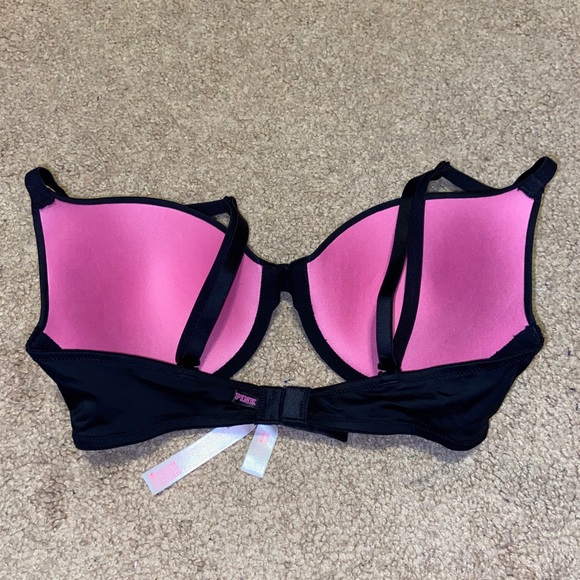 VS Pink bra - Picture 2 of 3